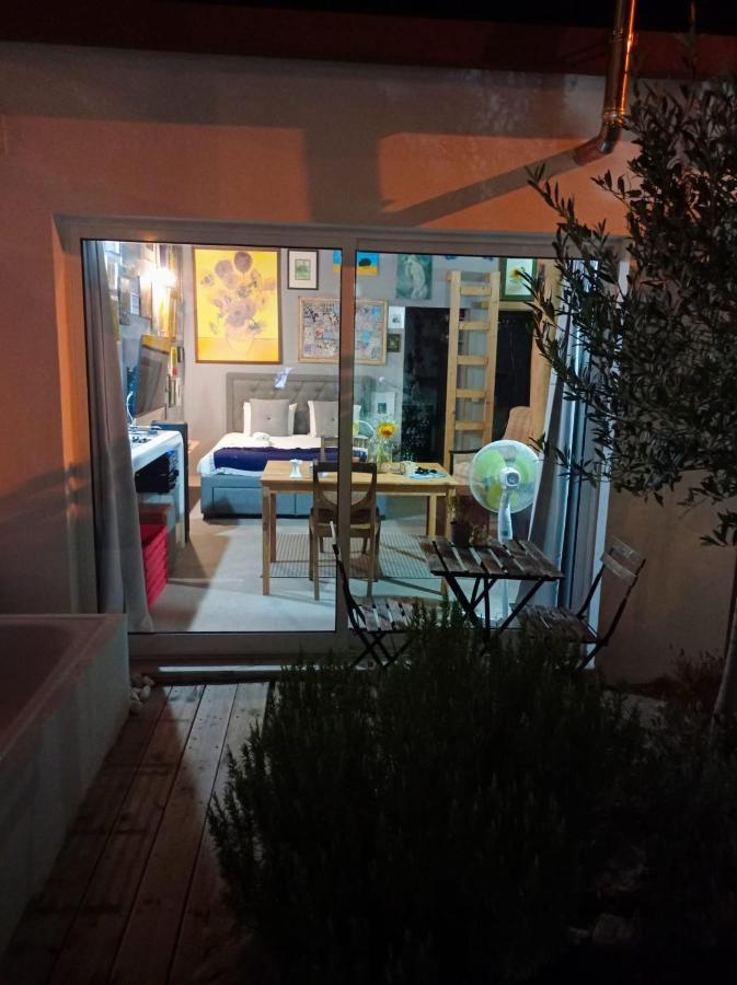 Apartamento Estúdio com espaço exterior, 5 minutos de Cascais. Exterior foto